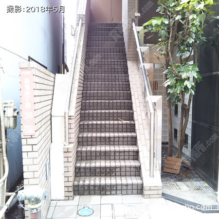 共用階段