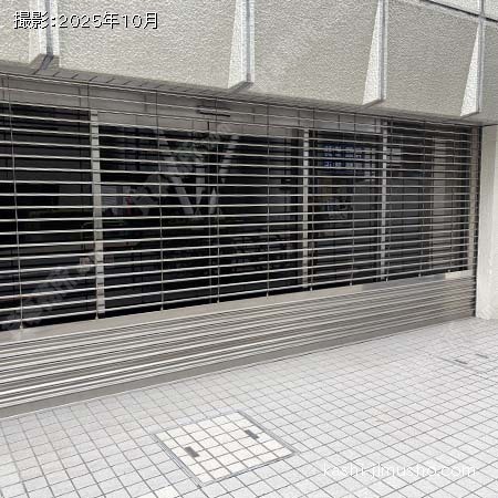 貸室前(1階)