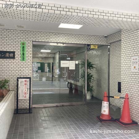 建物入口