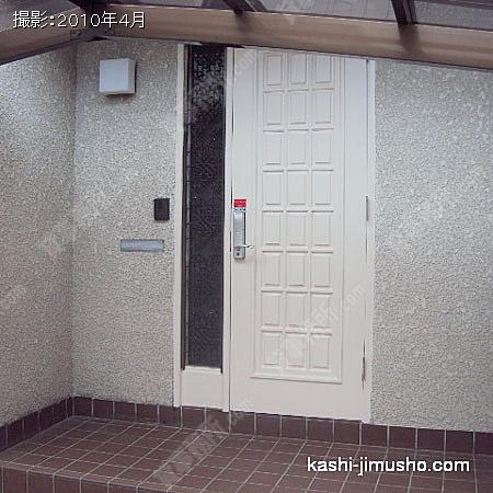 玄関 