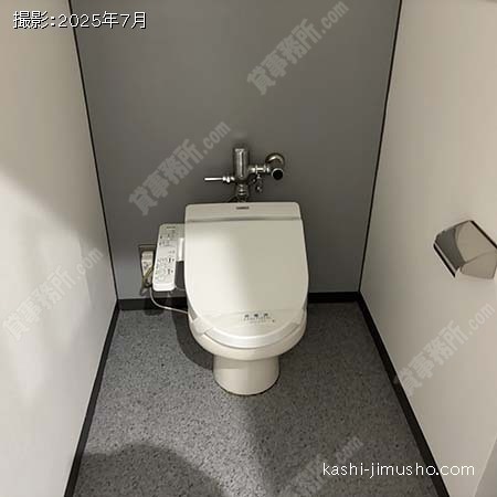 男性トイレ