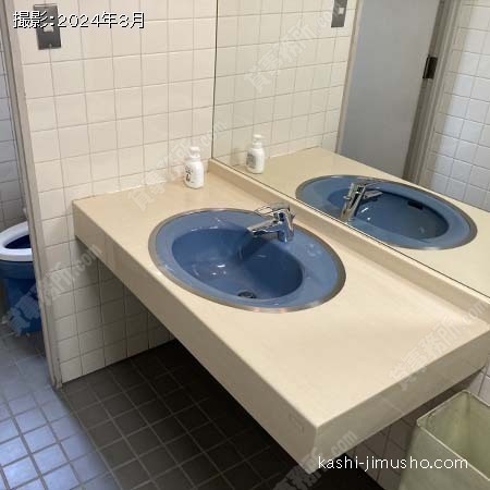 男性トイレ