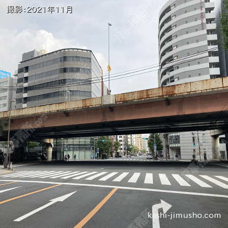 前面道路(神田平成通り)