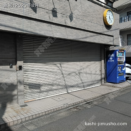 貸室前(1階)