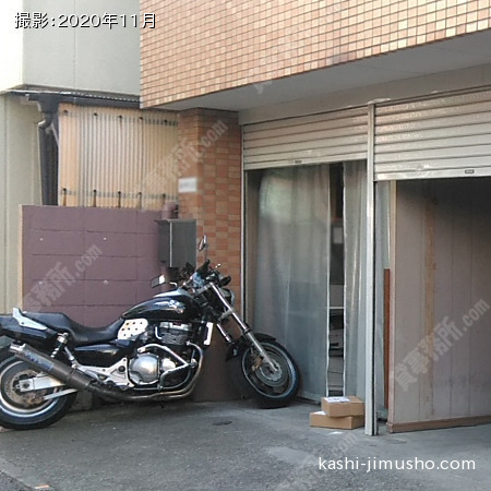貸室前(1階）