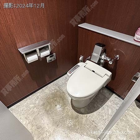 男性トイレ