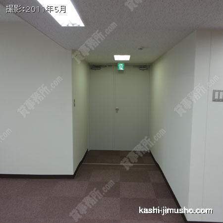 貸室入口
