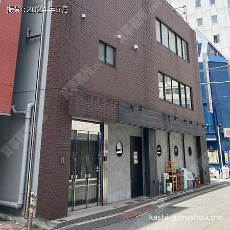 ビル前面