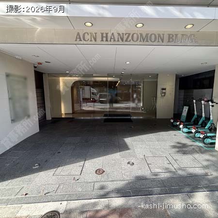 ビル入口 ビル入口