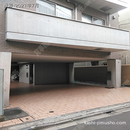 ビル前面