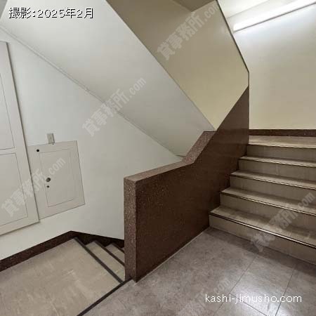 共用階段 共用階段