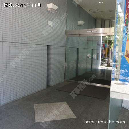 ビル入口 ビル入口