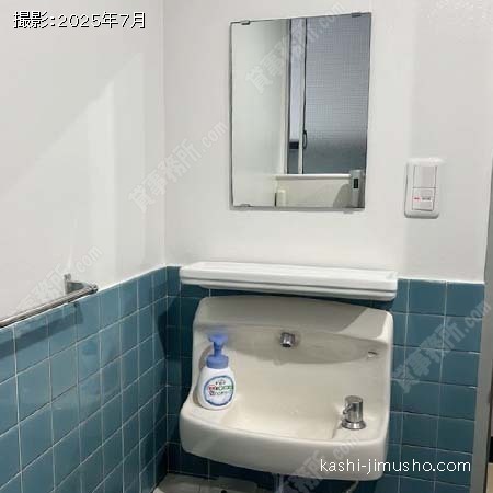 男性トイレ