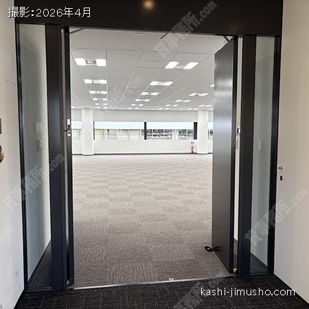 貸室入口 貸室入口