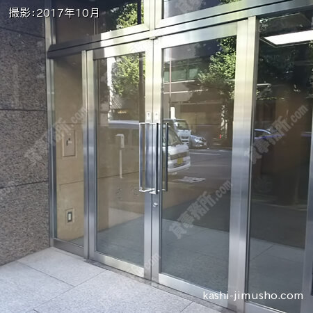 ビル入口