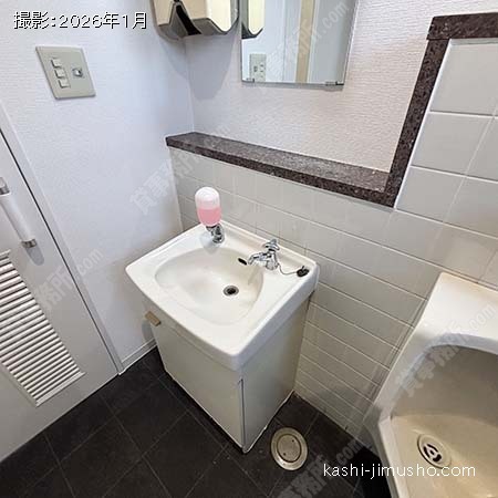 男性トイレ 男性トイレ