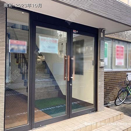 ビル入口