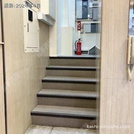 共用階段