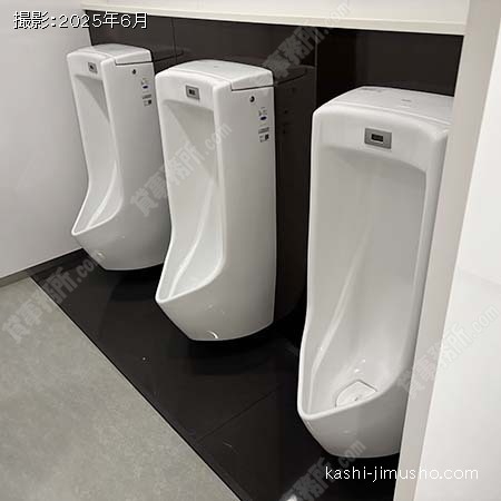 男性トイレ