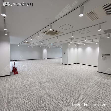 貸室内(8階61.27坪）