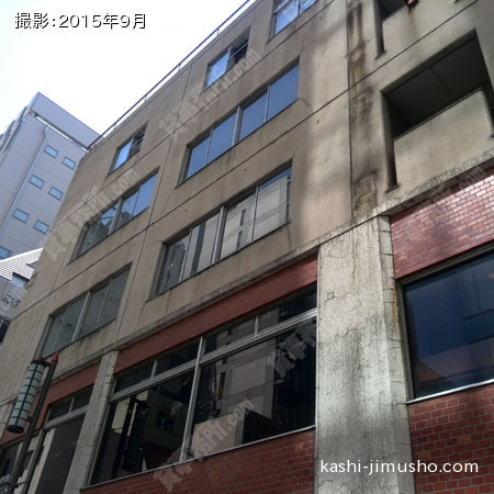 ビル側面