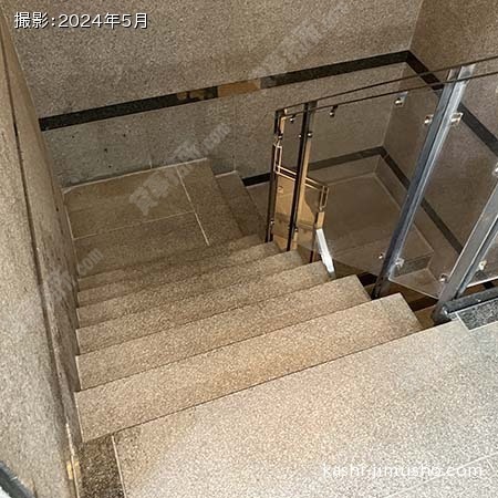 地下への直接階段
