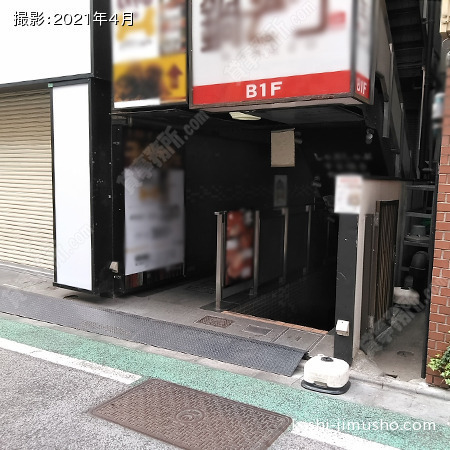 ビル入口