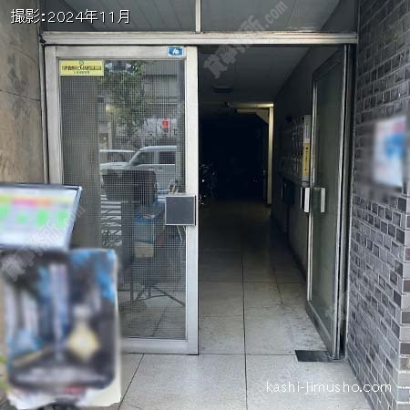ビル入口