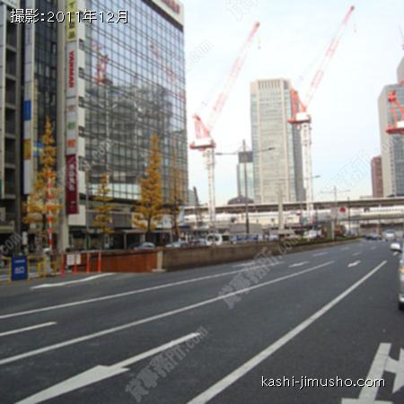 前面道路　八重洲通り 
