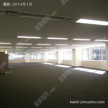 貸室内