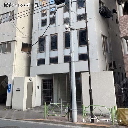 ビル前面