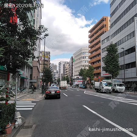 前面道路(昌平橋通り）