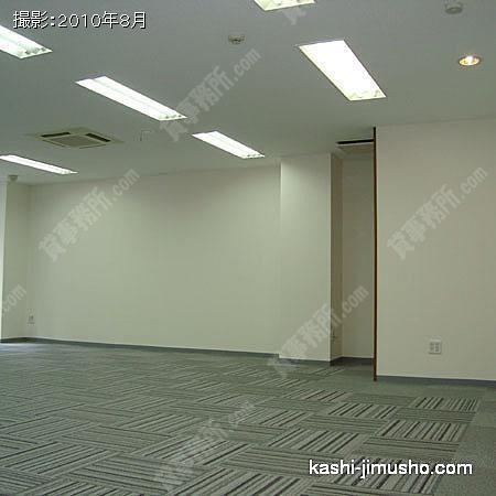 貸室内