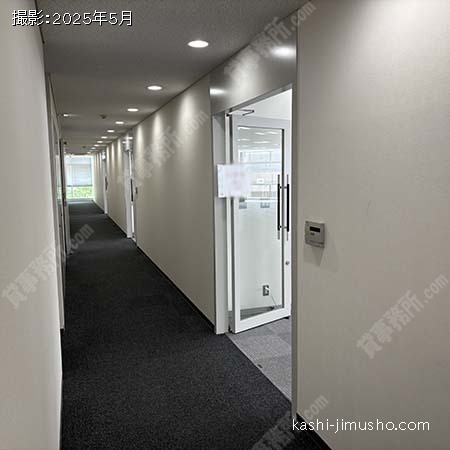 貸室入口(3階262.13坪)