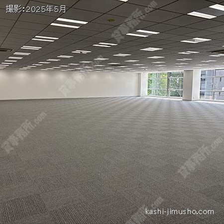 貸室内(2階129.48坪)