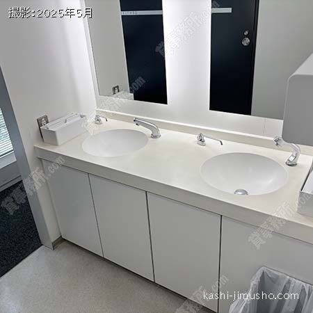 男性トイレ