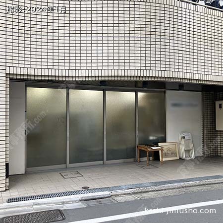 貸室入口(1階)