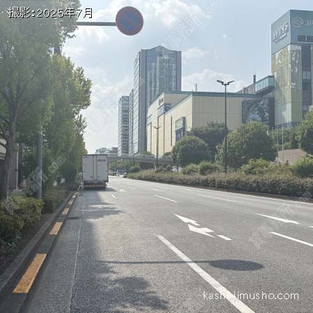 前面道路(外堀通り)