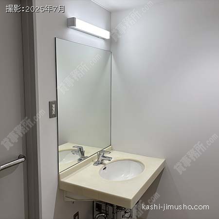男性トイレ