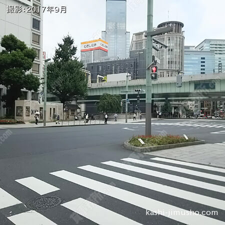 前面の中央通り
