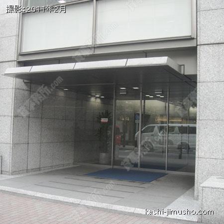 ビル入口 