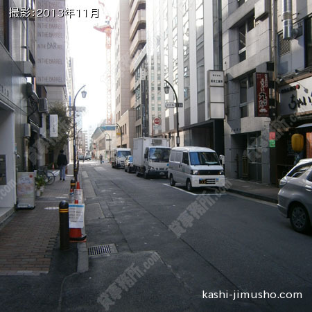 八重洲仲通り 