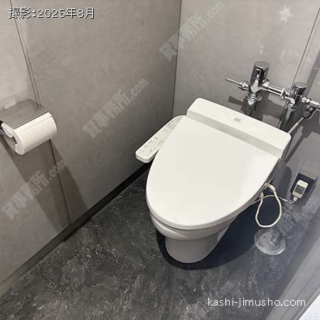 男性トイレ