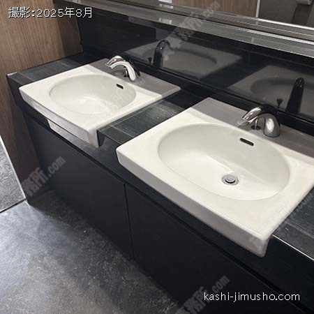 男性トイレ