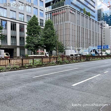 前面道路(昭和通り)