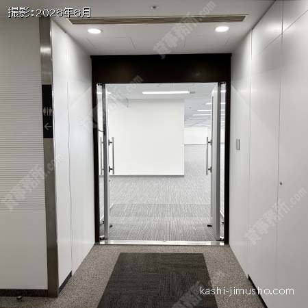 貸室入口 貸室入口