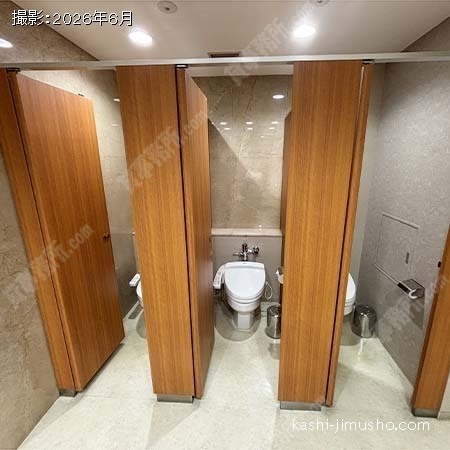 女性トイレ 女性トイレ
