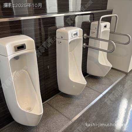 男性トイレ 男性トイレ