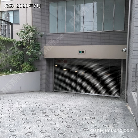 駐車場入口
