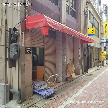 ビル入口